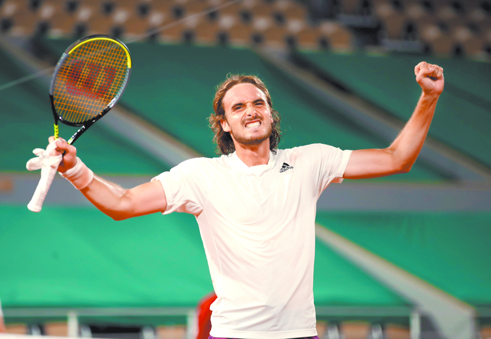 Contundente. Tsitsipas derrotó a Daniil Medvedev y ahora va por Zverev en semifinales. Foto: Reuters