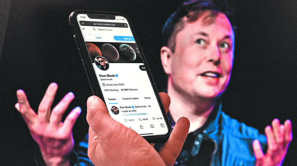 FILES-US-INTERNET-MUSK-TWITTER-MERGER-TESLA