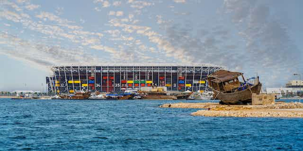 El estadio 974 de Catar, construido con esa cantidad de contenedores. Foto: Shutterstock