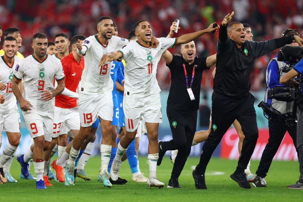 Jugadores de Marruecos celebran pase a octavos de final. Foto: Reuters