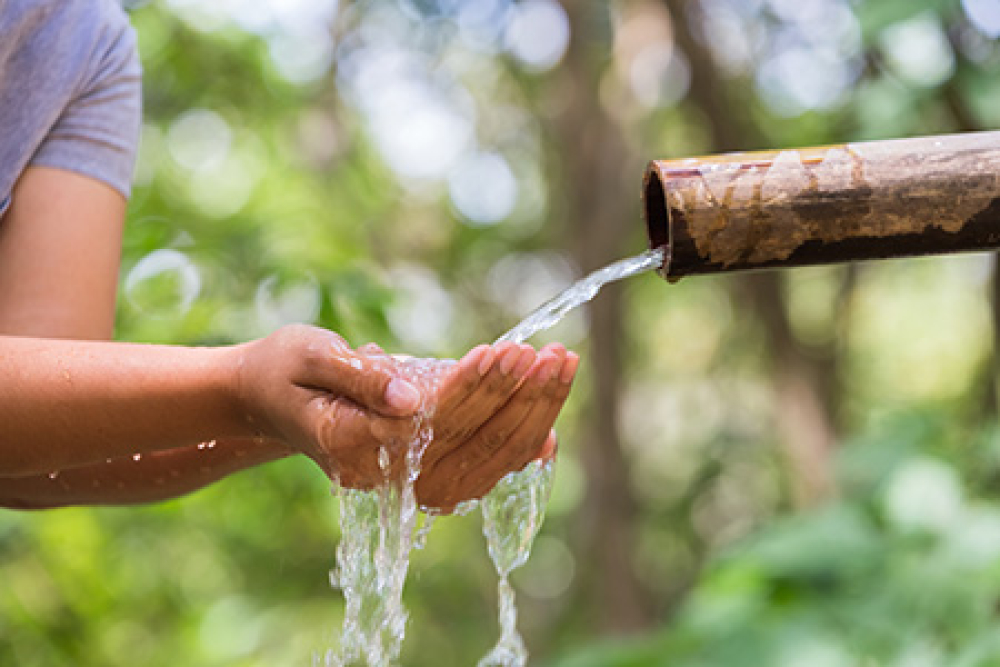 México es de los cinco países en el mundo donde más se gasta agua. Foto: stock.adobe