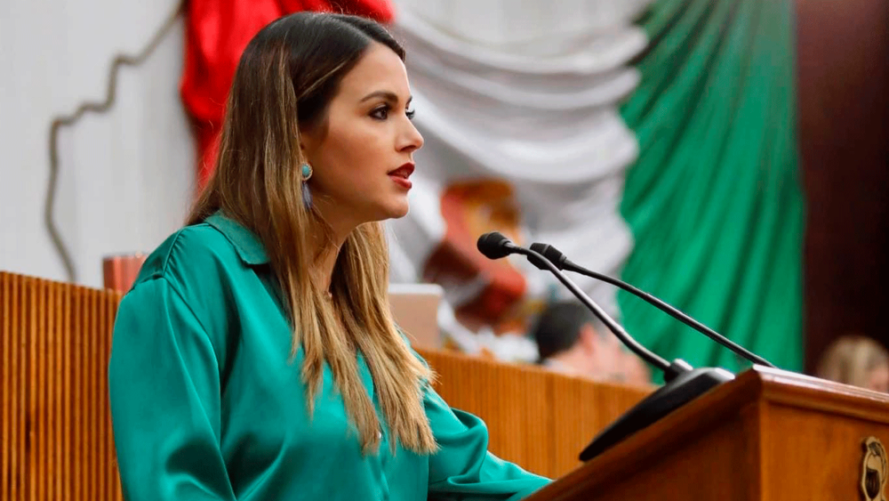 Lorena de la Garza Venecia, diputada local de Nuevo León. Foto EE: Cortesía / Twitter @lorenadelagarza