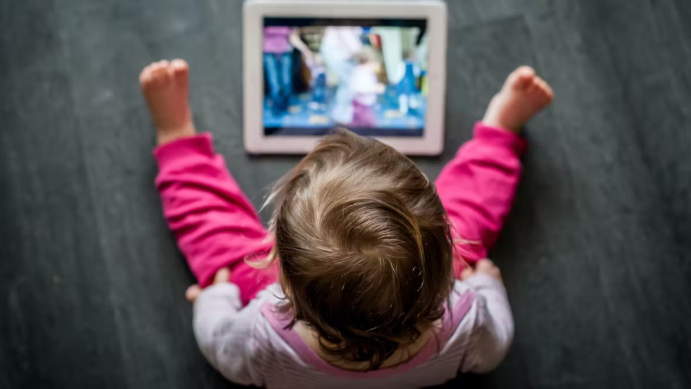 Las horas de inactividad durante la infancia podrían preparar el escenario para sufrir ataques cardíacos. Foto: Shutterstock