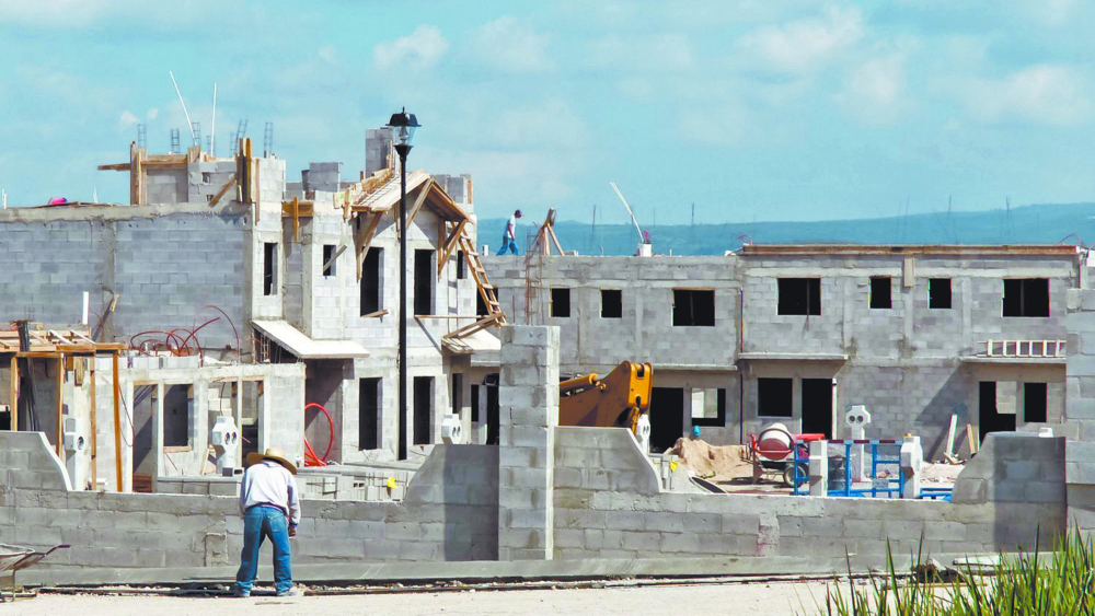 ASPECTOS DE CONSTRUCCION DE VIVIENDA EN LOS ALREDEDORES DE QUERETARO