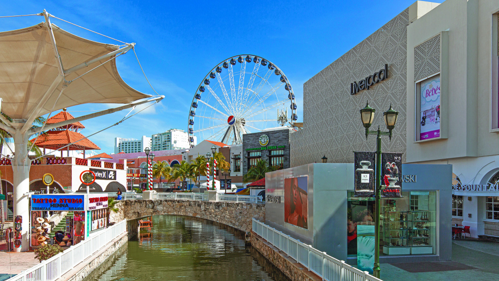 Cancun, Mexico - 20 December, 2019: Biggest Cancun Shopping Mall La Isla (The Island) that sells everything from souvenirs to brand name luxury clothing. A home of Cancun Aquarium.