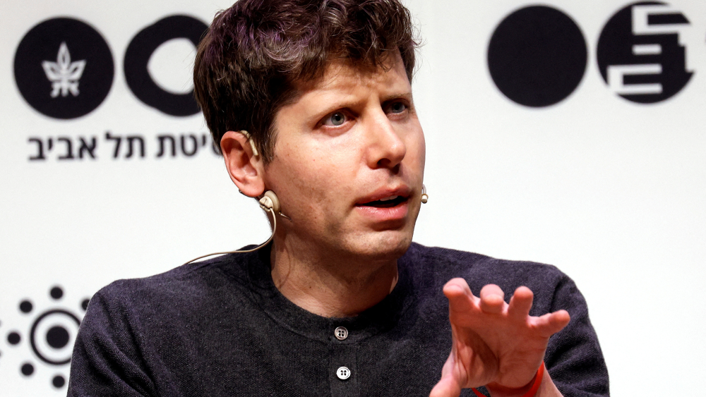 Sam Altman regresará como presidente ejecutivo de OpenAI. Foto: Reuters