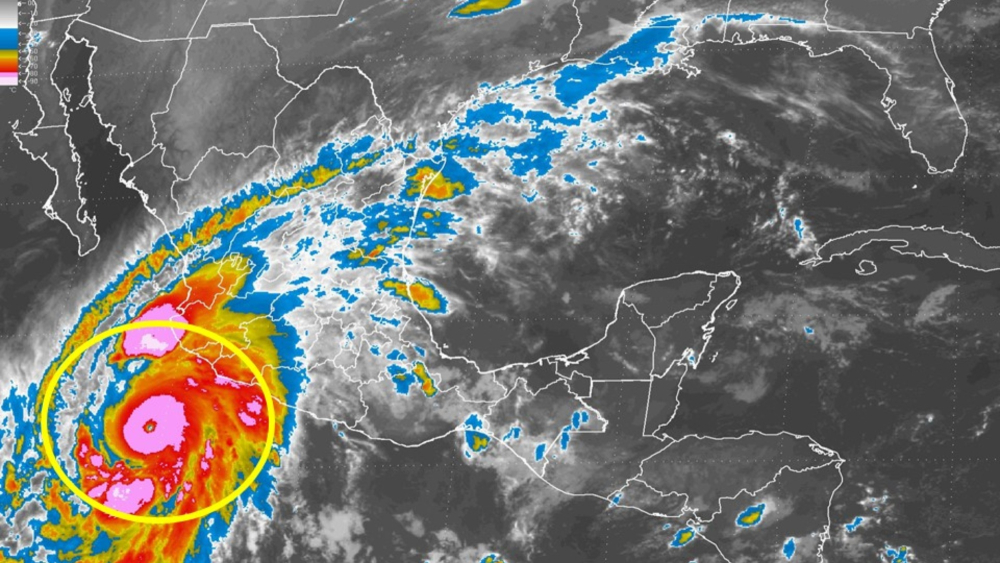 Foto EE: Huracán Patricia, el primero en considerarse como categoría 6, pero que no dejó afectaciones severas. Foto EE: Especial