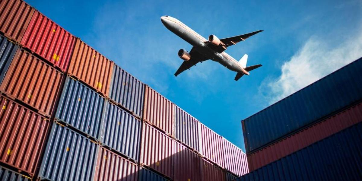 Fitch: Tariff War Slows World Economic Growth