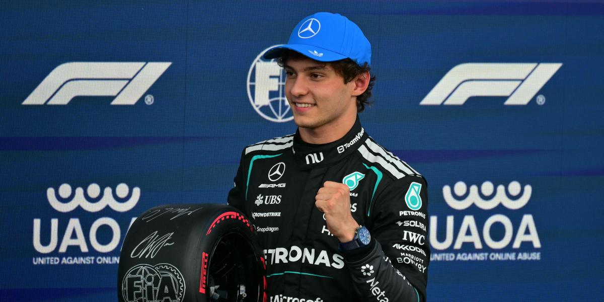 Antonelli da golpe doble en Silverstone: triunfo en esprint y pole