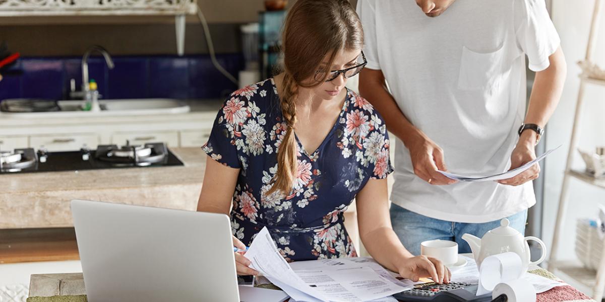 Metas en común y disciplina, básicos para plan financiero en pareja ...
