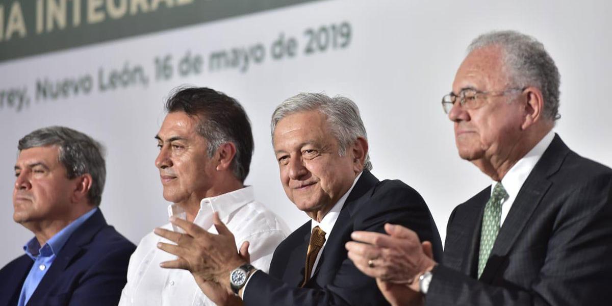 AMLO y El Bronco firman convenio de colaboración para la movilidad ...