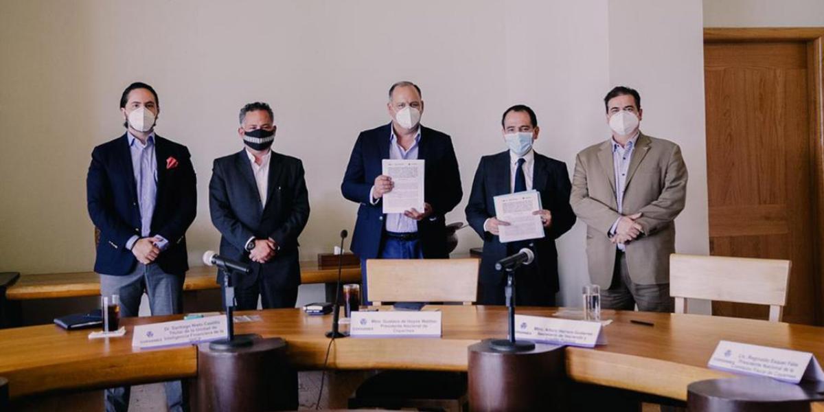 UIF y Coparmex firman convenio para evitar el lavado de dinero y ...