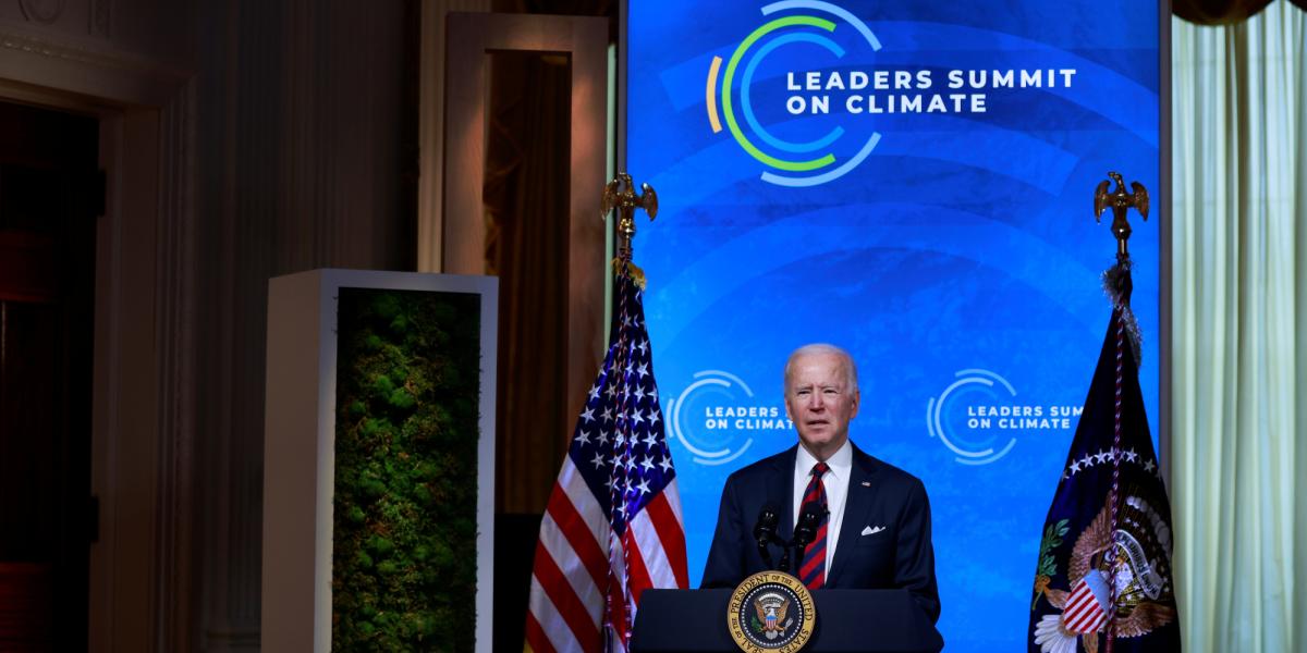 Biden promete reducir a la mitad las emisiones de gases de efecto ...