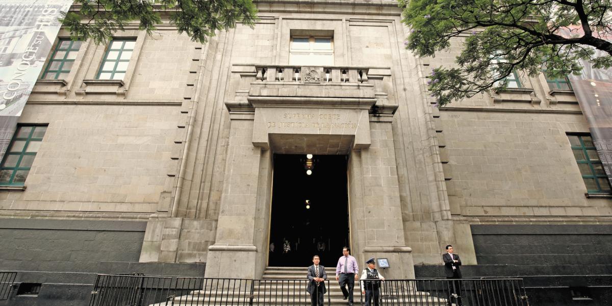 Mexico's Supreme Court orders direct delivery of at least 10% of social fund