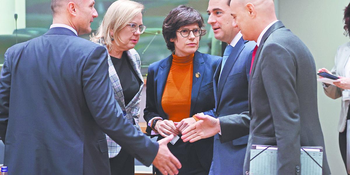 UE acuerda imponer un tope al precio del gas