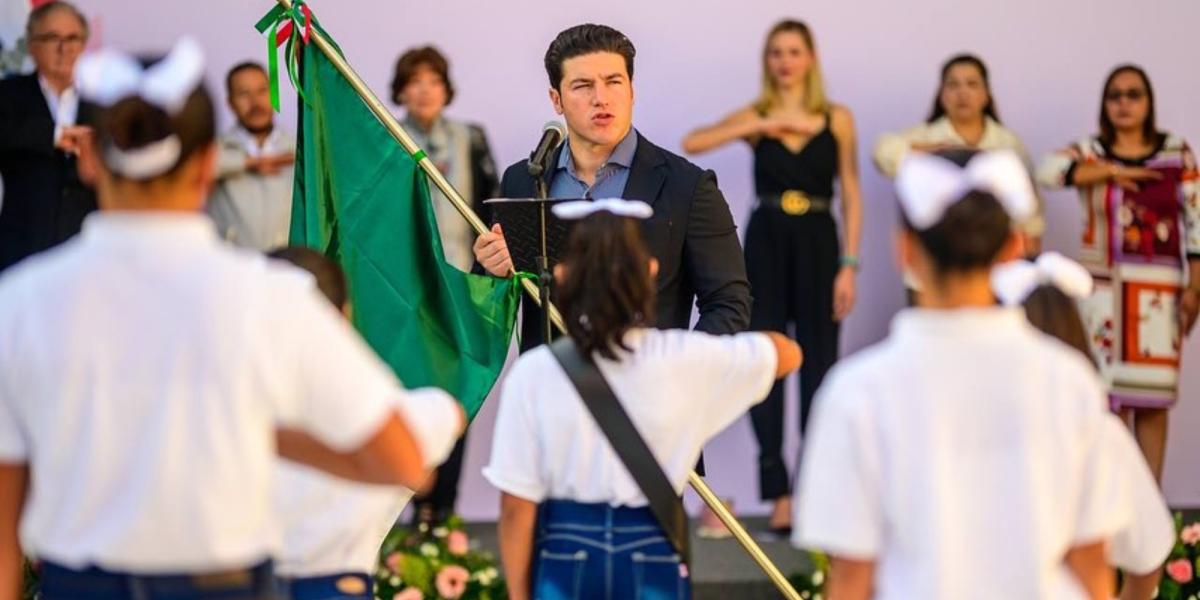Nuevo León: Regresan a clases 1 millón 074,307 estudiantes de Educación ...