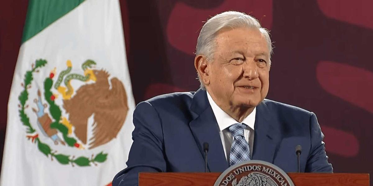 AMLO invitará a Sheinbaum a su último informe de gobierno en el Zócalo ...
