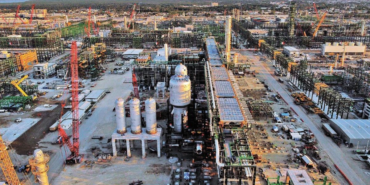 Confirma Pemex falla que provoca paro en la refinería de Dos Bocas