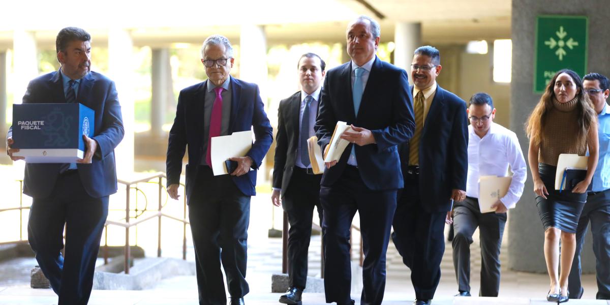 Gobierno de Nuevo León entrega Paquete Fiscal completo al Congreso para