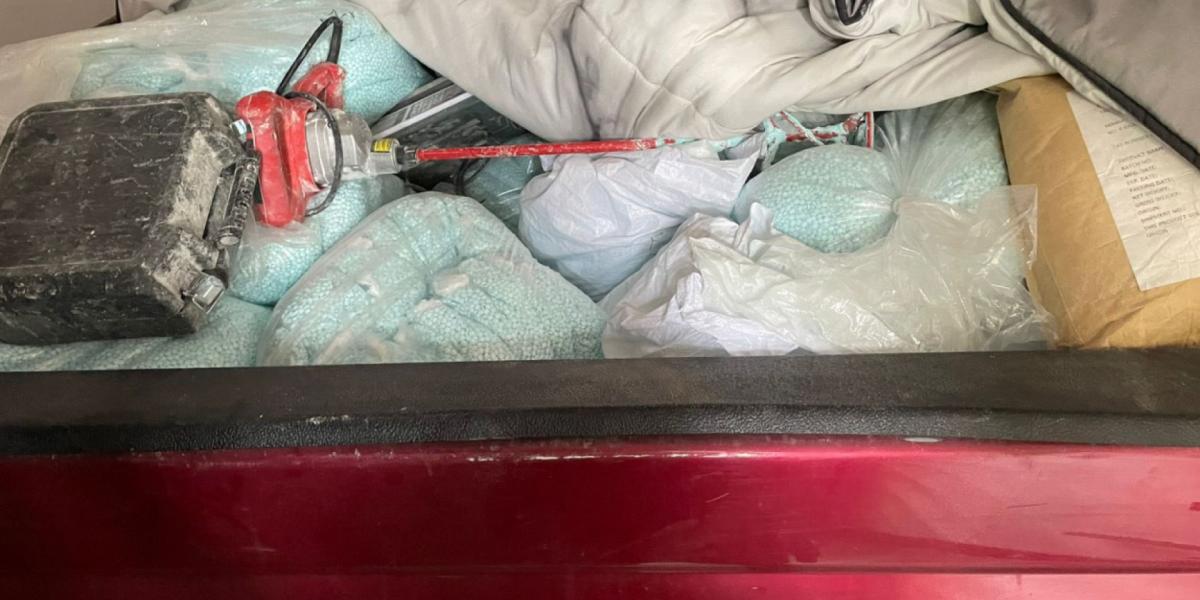 Autoridades anuncian el mayor decomiso de pastillas de fentanilo en México