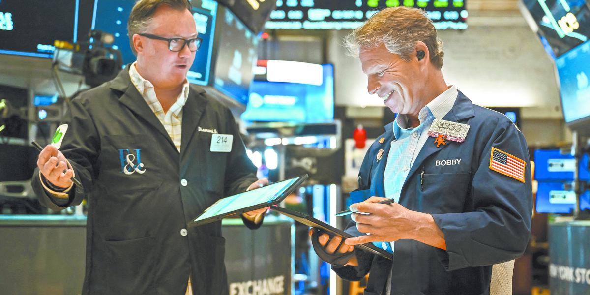 Índices de Wall Street suben por primera vez en 4 días