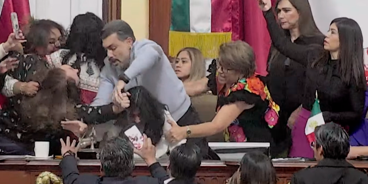 Diputadas del Congreso de CDMX protagonizan trifulca en medio de debate ...