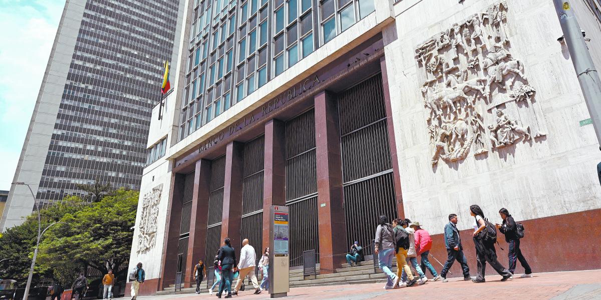Banco central de Colombia mantiene tasa en 11.25%