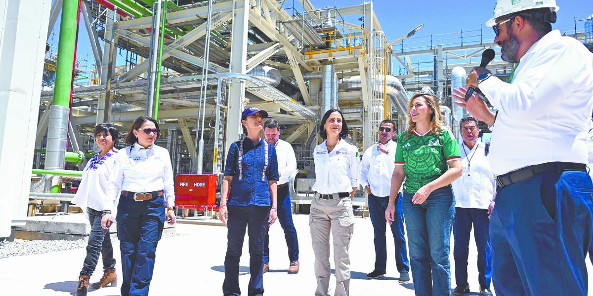 Sheinbaum inaugura central de ciclo combinado en BC