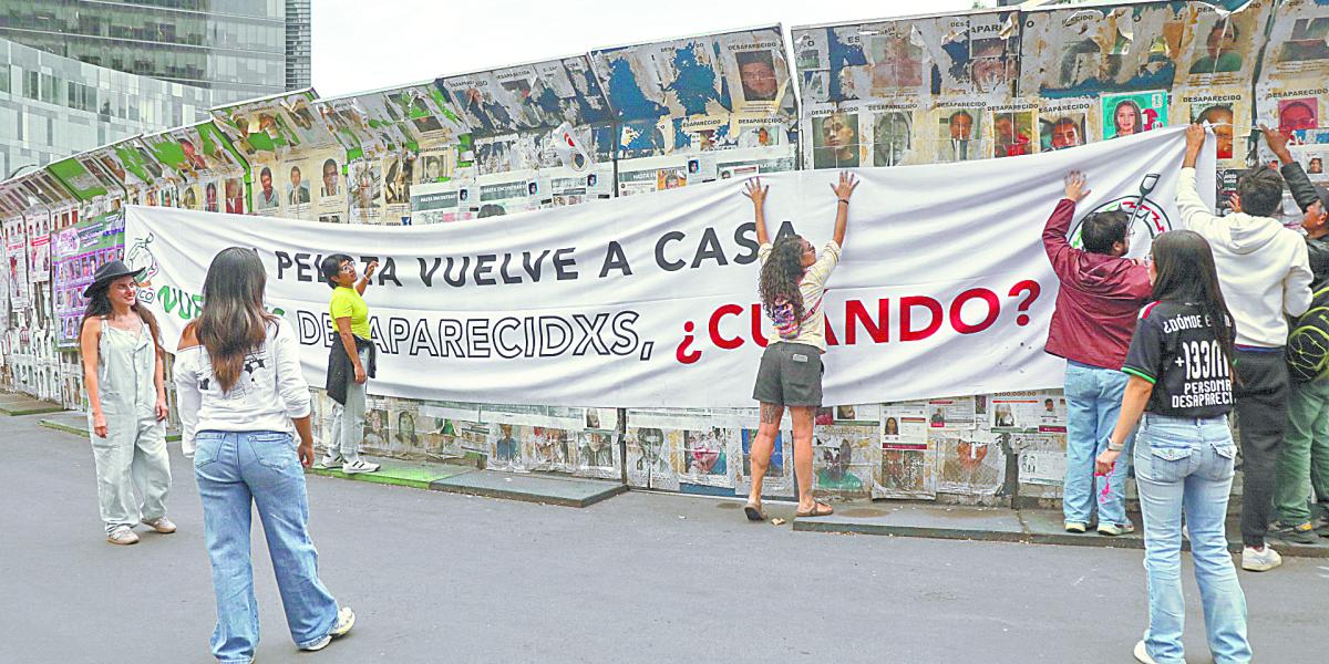 Enmarcan protestas al partido de México