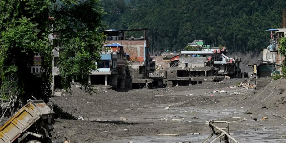 Tsunami de tierra: ¿qué provocó la mortífera inundación glaciar en Nepal?
