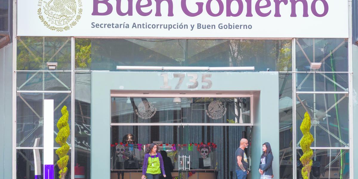 Multan con 102 millones de pesos a 55 servidores