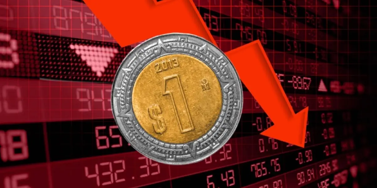 Mexican peso falls nearly 1% against the dollar