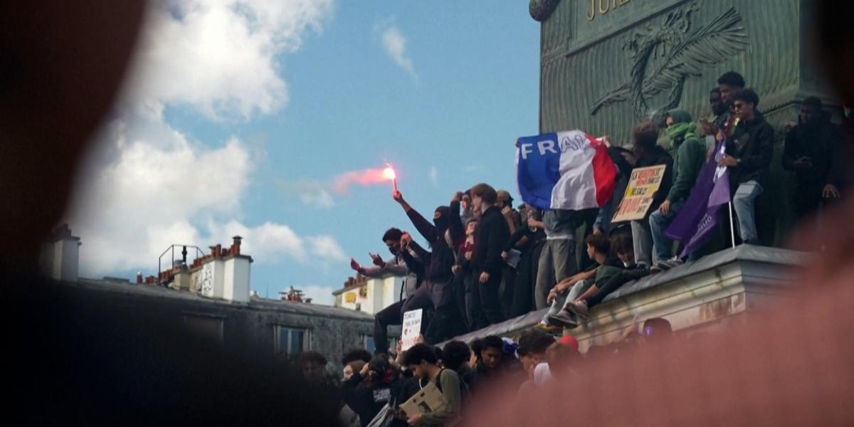 French students and unions call for October 13 protest