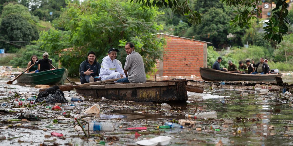 Flooding in Paraguay forces 1,000 families from their homes
