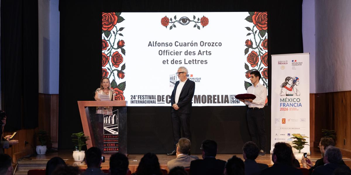 Alfonso Cuarón receives France’s Order of Arts and Letters in Morelia