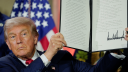 El presidente de Estados Unidos, Donald Trump, firmó el 23 de julio tres decretos alrededor de los tres ejes del plan para impulsar la inteligencia artificial.