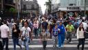 Los ingresos de los hogares mexicanos reportaron, en el sexenio pasado, un crecimiento de 15.6%, en medio de una política de austeridad y programas prioritarios con un presupuesto creciente, como la Pensión para el Bienestar, de acuerdo con los datos del Inegi.

Para más información del tema, visita: https://www.eleconomista.com.mx/economia/ingresos-hogares-mexicanos-crecieron-15-6-sexenio-amlo-20250730-770454.html

¡Síguenos en nuestras redes sociales para mantenerte informado!

Twitter: https://twitter.com/eleconomista 
Facebook: https://www.facebook.com/ElEconomista.mx
Instagram: https://www.instagram.com/eleconomistamx
LinkedIn: https://www.linkedin.com/company/el-economista/

#ElEconomista #EETV