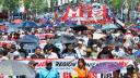 Contingentes de diversos sindicatos marcharon desde el Ángel de la Independencia en Paseo de la Reforma hacia al Zócalo capitalino, con motivo de la edición número 133 de la marcha por la dignidad del trabajo.