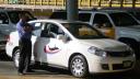 MƒXICO D.F. 08ENERO2009.- El d’a de hoy se autorizaron permisos a nuevos prestadores del servicio de taxis en el Aeropuerto Internacional de la Ciudad de México (AICM). Nueva Imagen es una nueva empresa que ofrecer‡ el servicio con 300 unidades, Portotaxi con 105 unidades, Sitio 300 cuenta con el 65 por ciento del servicio con 737 unidades. En promedio se realizan seis mil 300 servicios de taxi por d’a.FOTO: RODOLFO ANGULO/CUARTOSCURO.COM