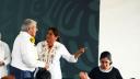 Emma Colín, presidenta de Amanalco, en recibimiento del presidente Andrés Manuel López Obrador en agosto de 2019, cuando la visita del jefe del Ejecutivo a ese municipio, a una unidad del IMSS. Colín Guadarrama buscará una cita con AMLO para contar más del caso Amanalco-Telmex. Foto: Ayuntamiento de Amanalco de Becerra.