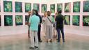 Las galerías y las ferias presenciales persisten como las vías de mayor confianza sobre los potenciales compradores de arte, aunque la compraventa en línea gana terreno. Foto EE: Hugo Salazar