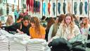 FILE PHOTO: Shoppers show up early for the Black Friday sales at the King of Prussia shopping mall in King of Prussia, Pennsylvania, U.S. November 26, 2021.  REUTERS/Rachel Wisniewski/File Photo