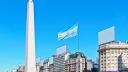 El Gobierno de Argentina anunció este miércoles una serie de reformas para endurecer su política migratoria, que van desde la expulsión de extranjeros condenados por cometer algún delito, al cobro por recibir asistencia sanitaria a todas aquellas personas en situación irregular o que cuenten con estatus de residencia temporal.

Para más información del tema, visita: https://www.eleconomista.com.mx/internacionales/argentina-endurece-ley-migratoria-exigira-cobro-servicios-sanitarios-extranjeros-20250514-759034.html 

¡Síguenos en nuestras redes sociales para mantenerte informado!

Twitter: https://twitter.com/eleconomista 
Facebook: https://www.facebook.com/ElEconomista.mx
Instagram: https://www.instagram.com/eleconomistamx
LinkedIn: https://www.linkedin.com/company/el-economista/

#ElEconomista #EETV
