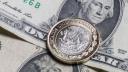 A pesar del rechazo de la Casa Blanca, el dólar se debilita en el mercado después de que Moody's realizó una sorpresiva rebaja a la calificación de Estados Unidos.