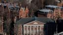 Harvard demandó este viernes al gobierno de Donald Trump por su decisión de impedir que la prestigiosa universidad matricule y acoja a estudiantes extranjeros, según un documento judicial.

Para más información del tema, visita:https://www.eleconomista.com.mx/internacionales/universidad-harvard-demanda-trump-veto-inscribir-estudiantes-extranjeros-20250523-760465.html

¡Síguenos en nuestras redes sociales para mantenerte informado!

Twitter: https://twitter.com/eleconomista 
Facebook: https://www.facebook.com/ElEconomista.mx
Instagram: https://www.instagram.com/eleconomistamx
LinkedIn: https://www.linkedin.com/company/el-economista/

#ElEconomista #EETV