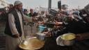 En el sur de la Franja de Gaza, miles de personas se agolparon para recibir ayuda humanitaria en un nuevo centro de distribución respaldado por Estados Unidos. La llamada Fundación Humanitaria de Gaza (GHF), que comenzó a repartir alimentos y medicinas, es una iniciativa privada que ha sido criticada por la ONU por no operar bajo principios humanitarios.

¡Síguenos en nuestras redes sociales para mantenerte informado!

Twitter: https://twitter.com/eleconomista 
Facebook: https://www.facebook.com/ElEconomista.mx
Instagram: https://www.instagram.com/eleconomistamx
LinkedIn: https://www.linkedin.com/company/el-economista/

#ElEconomista #EETV