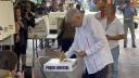 Compartir por WhatsAppCompartir por TwitterCompartir por FacebookCompartir por LinkedinEl expresidente mexicano Andrés Manuel López Obrador rompió la mañana de este 1 d junio una ausencia de ocho meses de aparecer en público, para emitir su voto en la elección del nuevo Poder Judicial.