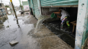 Las lluvias e inundaciones pueden llevar el negocio al cierre temporal y recuperarse puede ser complicado, sobre todo si los clientes fueron afectados.

Para más información del tema, visita: https://www.eleconomista.com.mx/el-empresario/proteger-negocio-lluvias-e-inundaciones-20250606-762445.html
Twitter: https://twitter.com/eleconomista 
Sitio web: https://www.eleconomista.com.mx/ 
Facebook: https://www.facebook.com/ElEconomista.mx 

#ElEconomista #CapitalHumano #EETV