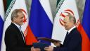Está por ver el papel que Moscú puede jugar en el reciente conflicto entre Israel e Irán. El Kremlin mantiene tradicionalmente buenas relaciones con las dos grandes potencias rivales de Oriente Medio. ¿Podrían estos lazos convertirse ahora en un desafío o en una oportunidad para Moscú?

¡Síguenos en nuestras redes sociales para mantenerte informado!

Twitter: https://twitter.com/eleconomista 
Facebook: https://www.facebook.com/ElEconomista.mx
Instagram: https://www.instagram.com/eleconomistamx
LinkedIn: https://www.linkedin.com/company/el-economista/

#ElEconomista #EETV