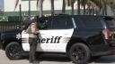 Un trabajador agrícola se encuentra en estado crítico este sábado, tras resultar herido en una redada de la policía de inmigración en granjas legales de cannabis cerca de Los Ángeles, que se saldó con el arresto de 200 migrantes y enfrentamientos entre agentes y manifestantes.

¡Síguenos en nuestras redes sociales para mantenerte informado!

Twitter: https://twitter.com/eleconomista 
Facebook: https://www.facebook.com/ElEconomista.mx
Instagram: https://www.instagram.com/eleconomistamx
LinkedIn: https://www.linkedin.com/company/el-economista/

#ElEconomista #EETV #AFP
